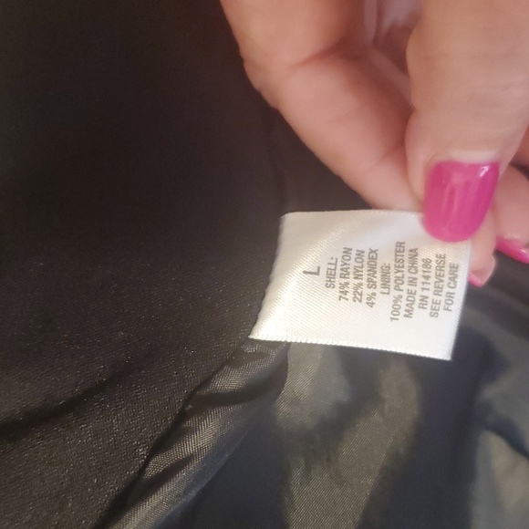 Blazer - Picture 5 of 5